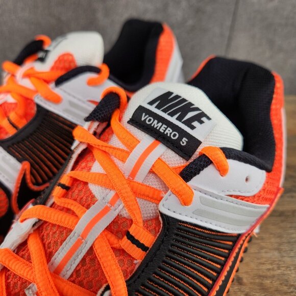 Nike Zoom Vomero 5 Sz 9.5 Mens Total Orange Black White Casual Sneakers New